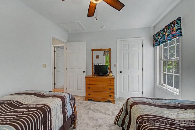 2916 Blanton Branch Road, Sylva, NC 28779