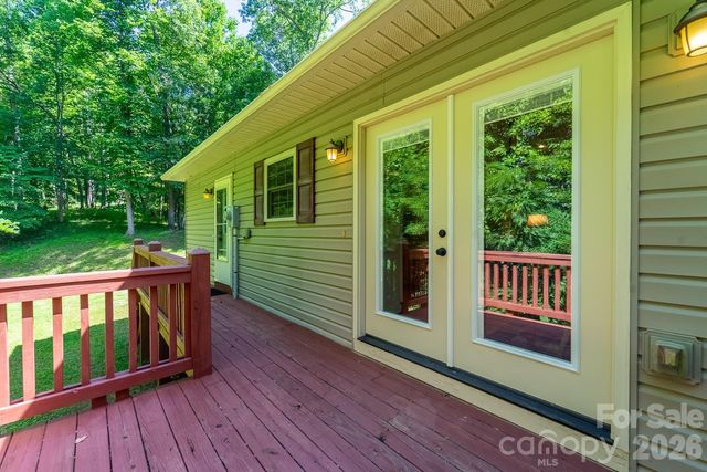 2916 Blanton Branch Road, Sylva, NC 28779