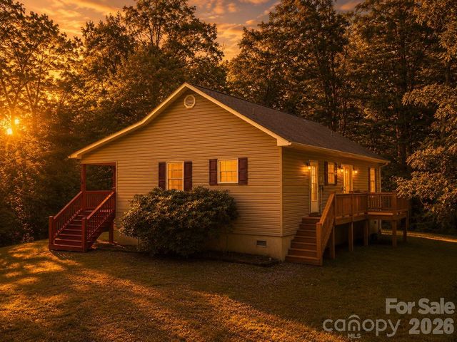 2916 Blanton Branch Road, Sylva, NC 28779