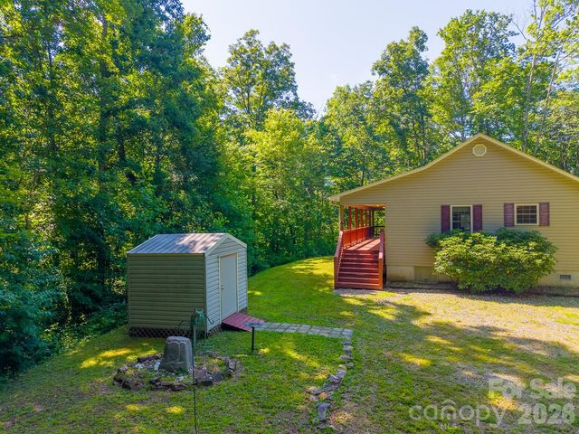 2916 Blanton Branch Road, Sylva, NC 28779