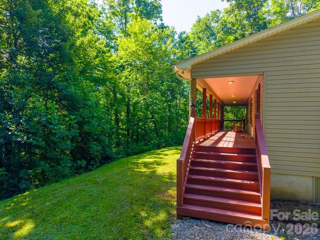 2916 Blanton Branch Road, Sylva, NC 28779