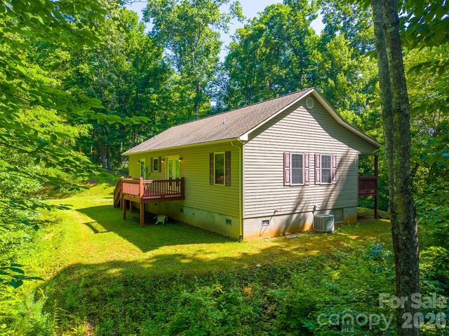 2916 Blanton Branch Road, Sylva, NC 28779