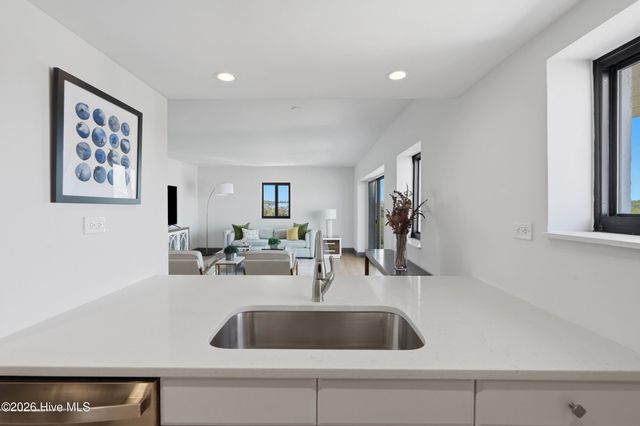 322 Causeway Drive Ste 401, Wrightsville Beach, NC 28480