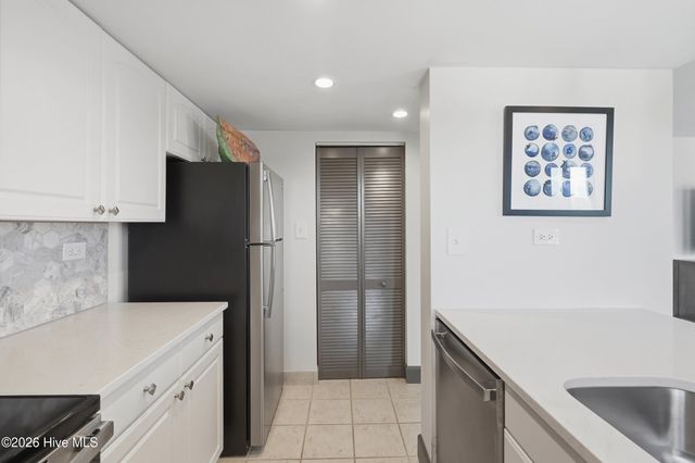 322 Causeway Drive Ste 401, Wrightsville Beach, NC 28480