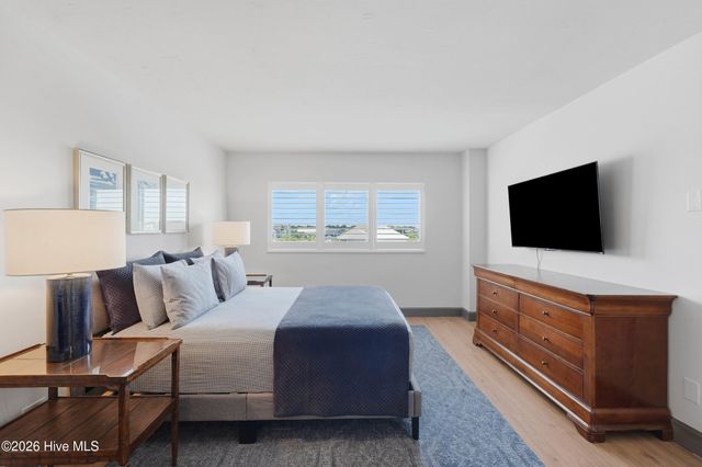 322 Causeway Drive Ste 401, Wrightsville Beach, NC 28480