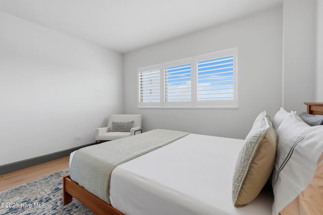 322 Causeway Drive Ste 401, Wrightsville Beach, NC 28480