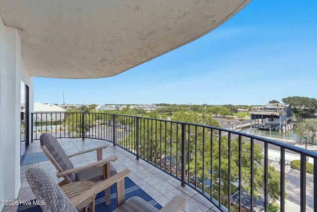 322 Causeway Drive Ste 401, Wrightsville Beach, NC 28480