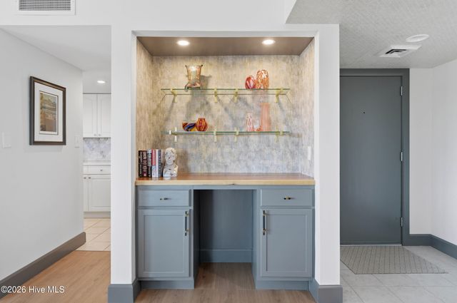 322 Causeway Drive Ste 401, Wrightsville Beach, NC 28480
