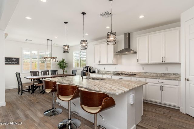 18542 W SELDON Lane, Waddell, AZ 85355