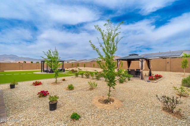 18542 W SELDON Lane, Waddell, AZ 85355