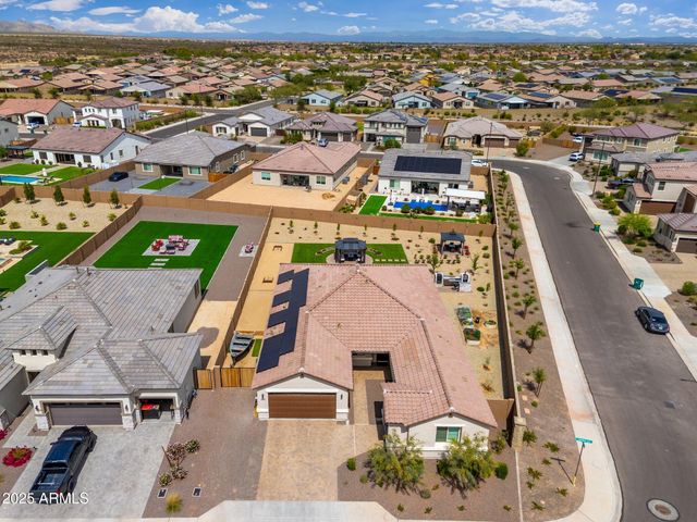 18542 W SELDON Lane, Waddell, AZ 85355