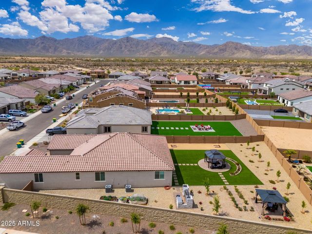 18542 W SELDON Lane, Waddell, AZ 85355