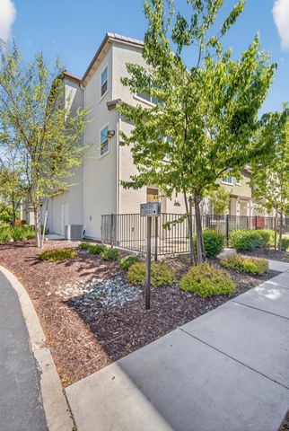3035 Magical Walk, Sacramento, CA 95835