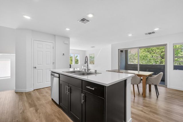 3035 Magical Walk, Sacramento, CA 95835