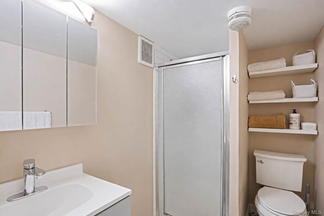 266 Albert Street, Lindenhurst, NY 11757