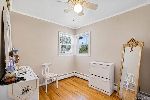 266 Albert Street, Lindenhurst, NY 11757