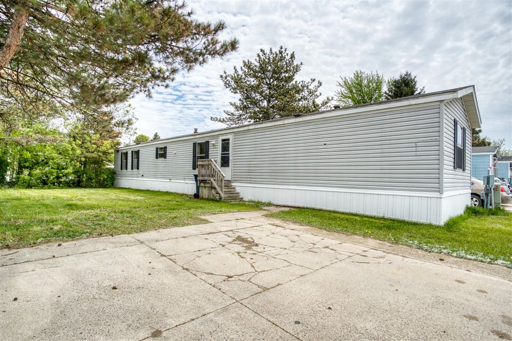 2261 Drive In Lane Lot 68, Mount Pleasant, MI 48858