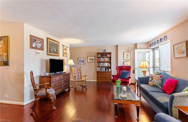 7320 Glenroie Ave Apt 4G, Norfolk, VA 23505