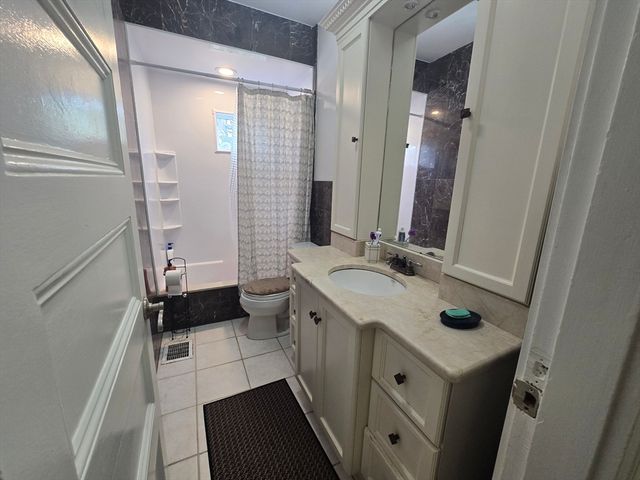 126 Green St 126, Melrose, MA 02176