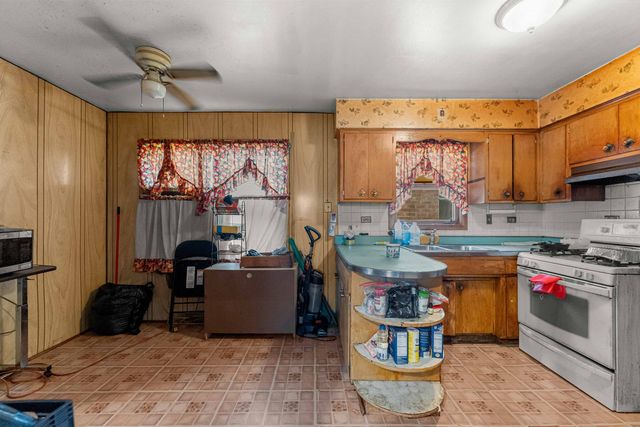 9043 S Carpenter Street, Chicago, IL 60620