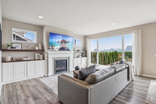 4727 Catalina Parkway, Mcfarland, WI 53558