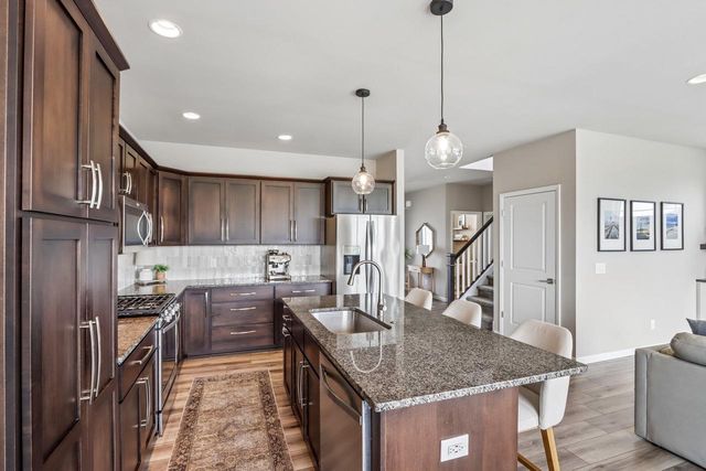 4727 Catalina Parkway, Mcfarland, WI 53558
