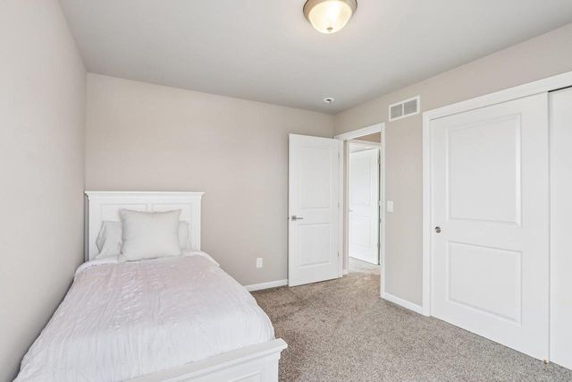 4727 Catalina Parkway, Mcfarland, WI 53558