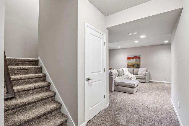 4727 Catalina Parkway, Mcfarland, WI 53558