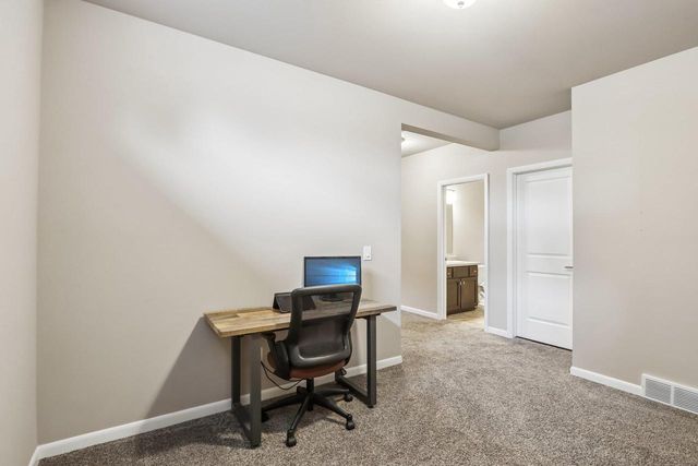 4727 Catalina Parkway, Mcfarland, WI 53558