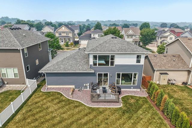 4727 Catalina Parkway, Mcfarland, WI 53558