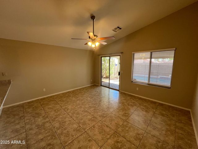 10939 E DIAMOND Avenue, Mesa, AZ 85208