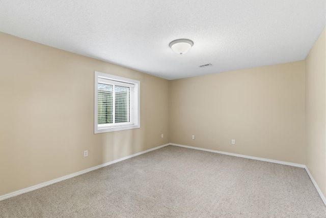 821 N Bedford St, Wichita, KS 67206