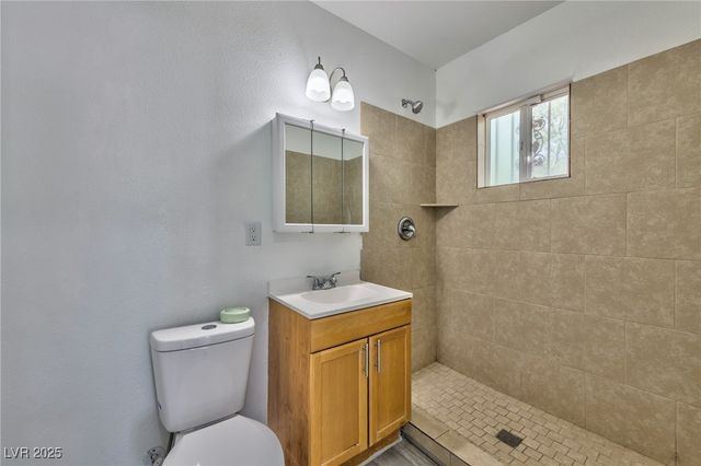 339 North 10th Street 1, Las Vegas, NV 89101