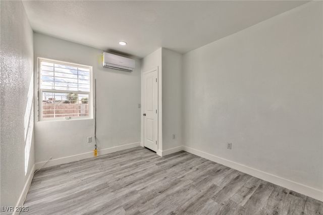 339 North 10th Street 1, Las Vegas, NV 89101