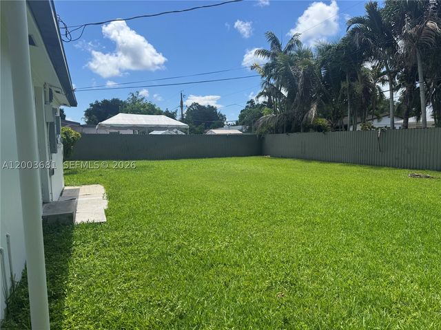 8640 SW 125th Ter, Miami, FL 33156