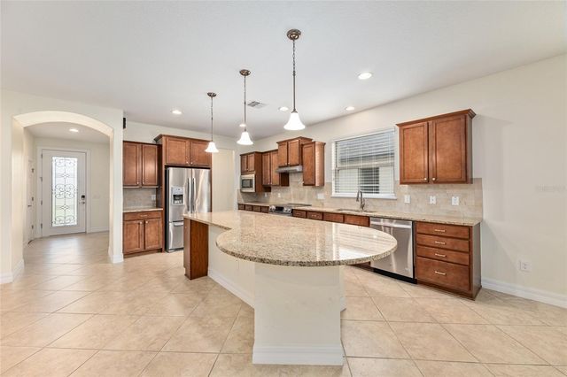 9221 SW 70TH LOOP, Ocala, FL 34481