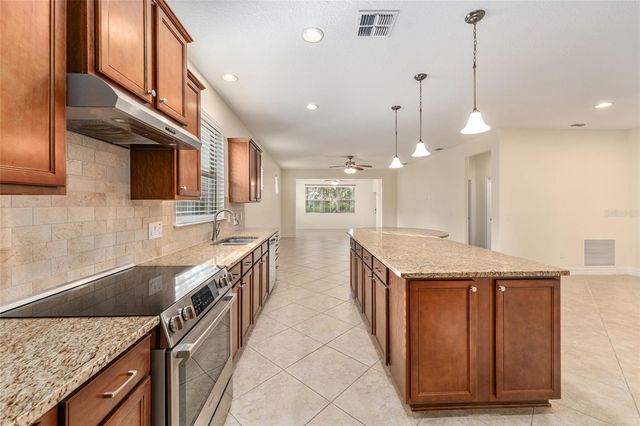 9221 SW 70TH LOOP, Ocala, FL 34481