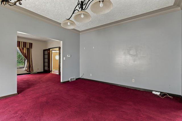 1105 11th Avenue, Moline, IL 61265