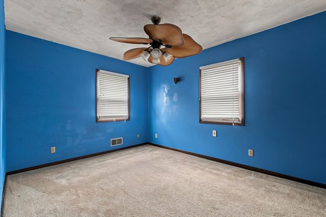 1105 11th Avenue, Moline, IL 61265
