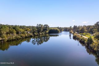 33 Pender Lake Road, Currie, NC 28435