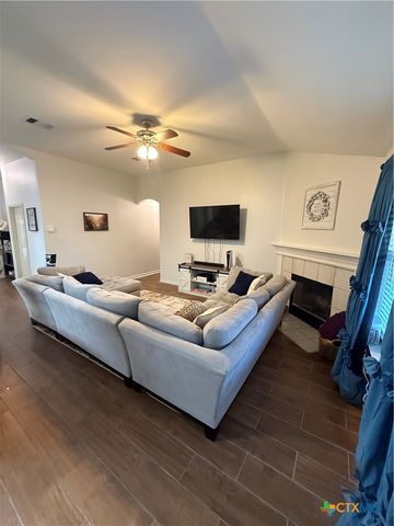 6007 Lone Star Court, Hutto, TX 78634