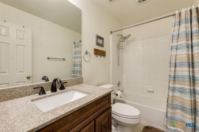 6007 Lone Star Court, Hutto, TX 78634