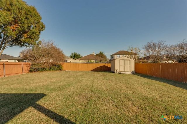 6007 Lone Star Court, Hutto, TX 78634