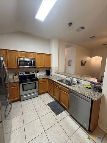 6007 Lone Star Court, Hutto, TX 78634