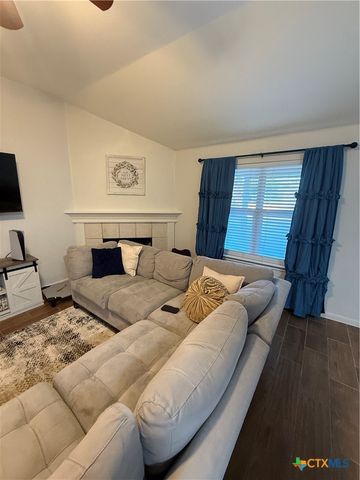 6007 Lone Star Court, Hutto, TX 78634