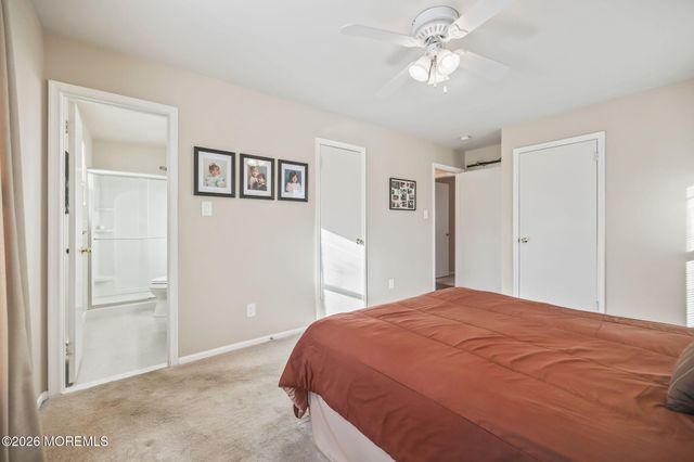 31 Sweetbriar Trail, Howell, NJ 07731