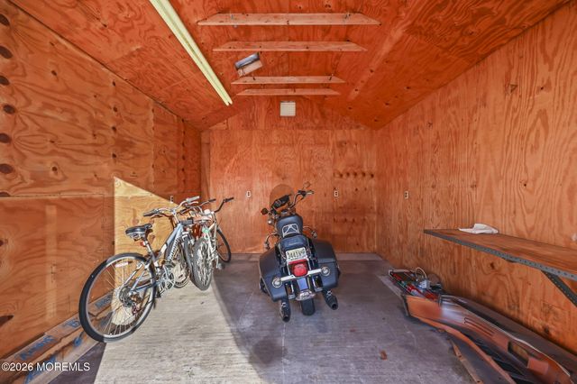 31 Sweetbriar Trail, Howell, NJ 07731