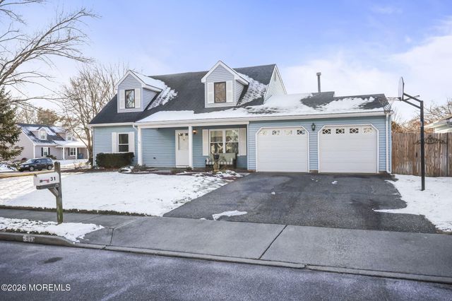 31 Sweetbriar Trail, Howell, NJ 07731