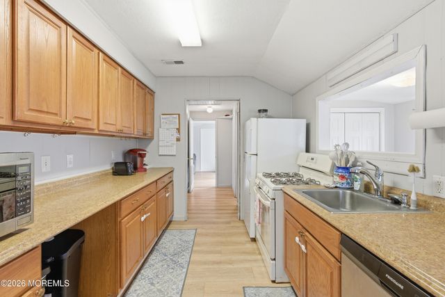 191 Brennan Concourse, Bayville, NJ 08721