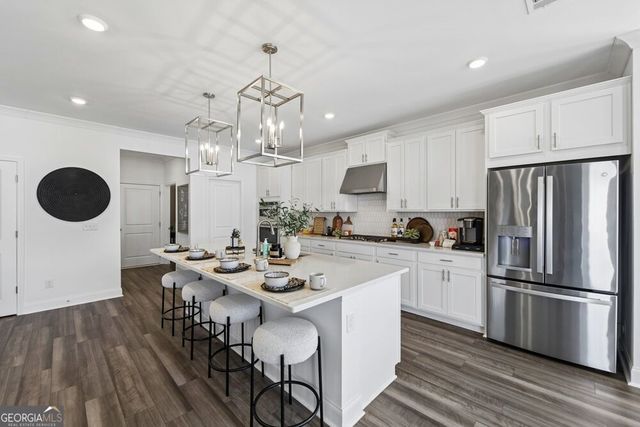465 Kennington Walk, Loganville, GA 30052